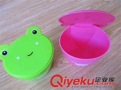 【义乌香词电商】创意轻松熊收纳桶 高颜值桌面好物，十元店热销货源